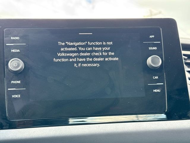 Used 2025 Volkswagen Jetta SE image 18