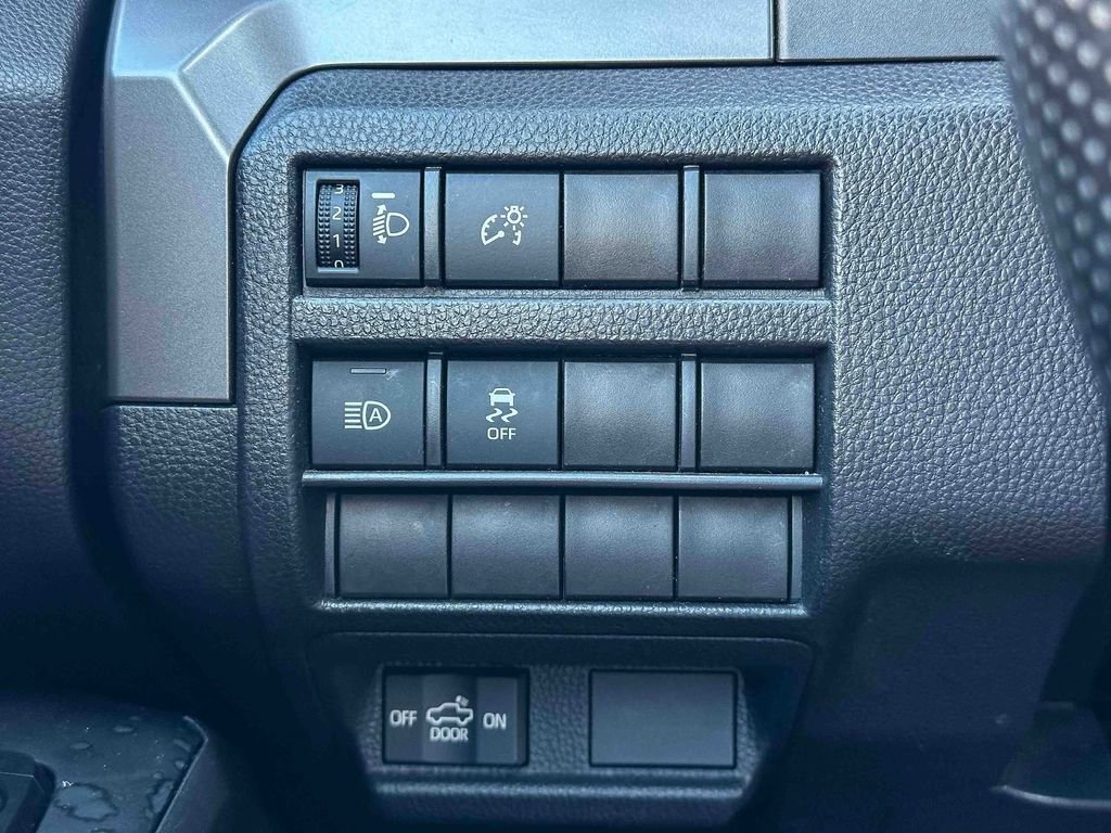 Used 2024 Toyota Tacoma SR5 image 35