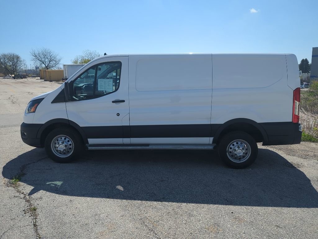 Used 2023 Ford Transit 250 Low Roof AWD w/ Exterior Upgrade Package image 6