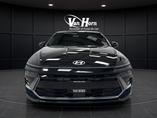 Used 2025 Hyundai Sonata SEL FWD image 2