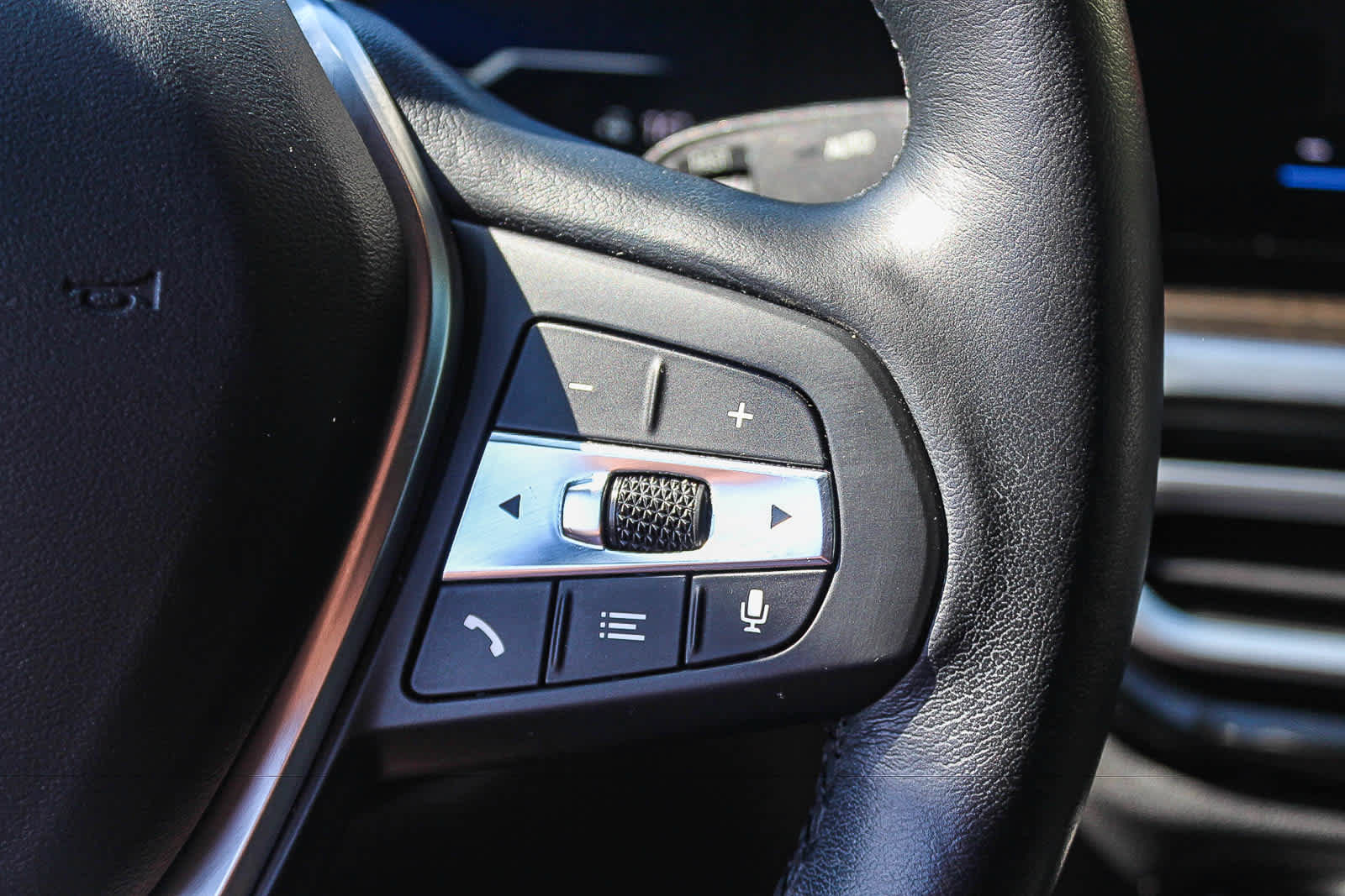 Certified 2023 BMW i4 eDrive35 w/ Premium Package RWD image 23