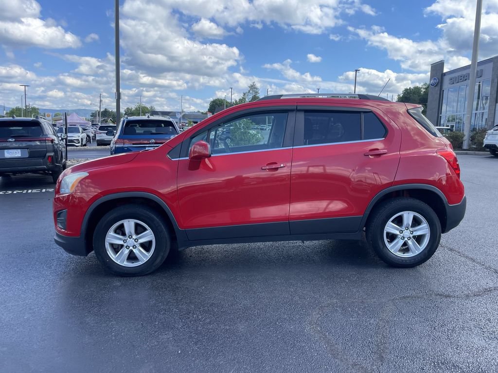 Used 2015 Chevrolet Trax LT w/ LT Plus Package AWD/4WD image 3