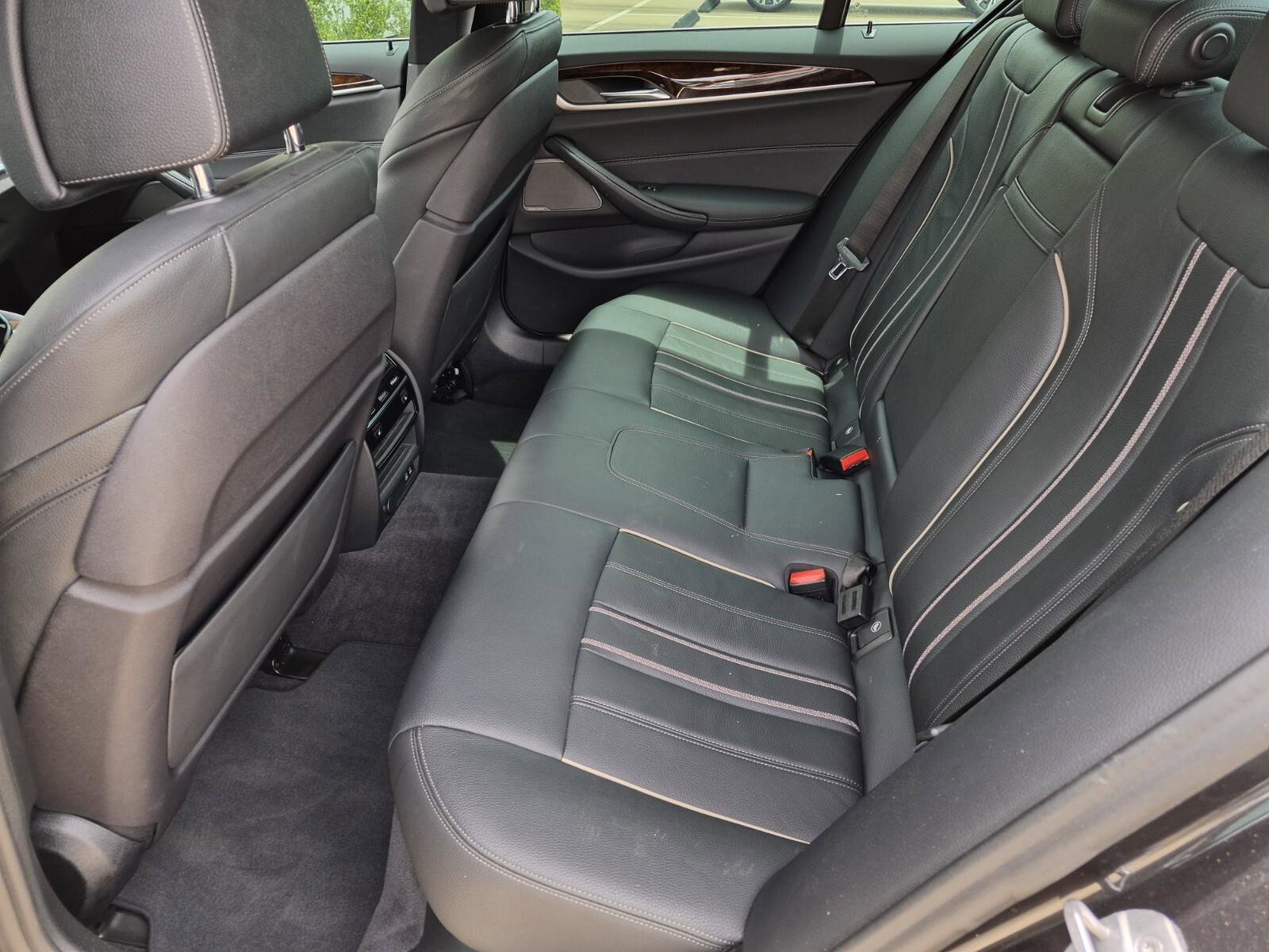 Used 2020 BMW 540i xDrive w/ Premium Package AWD/4WD image 18