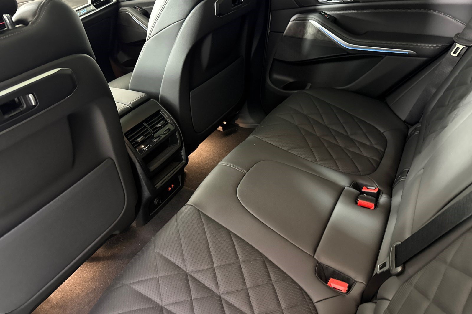 New 2026 BMW X5 xDrive50e AWD/4WD image 24