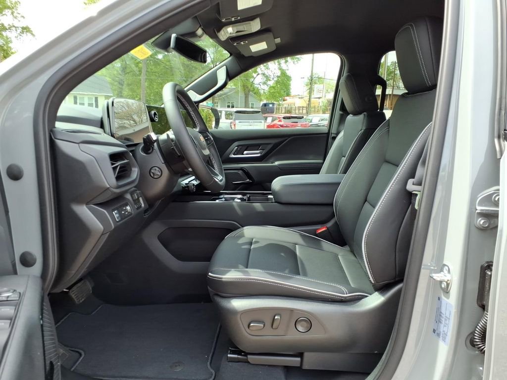 New 2026 Chevrolet Silverado EV LT w/ Plus Package AWD/4WD image 16