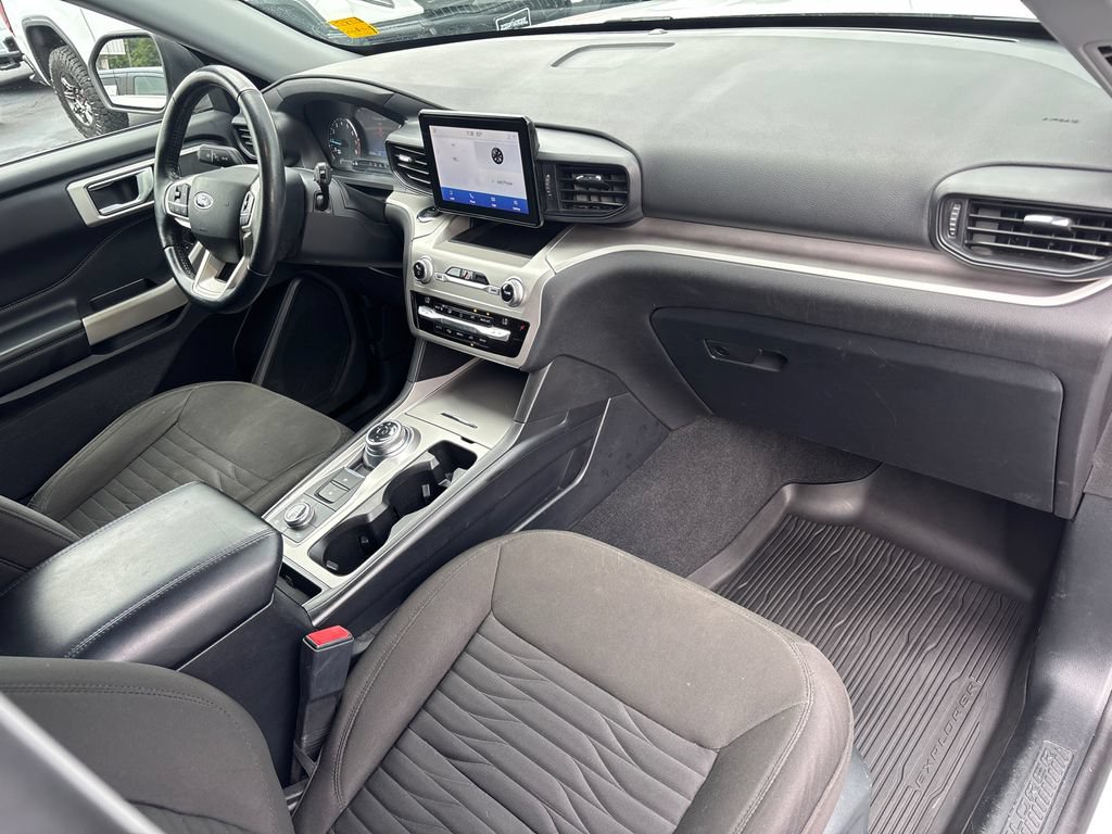 Certified 2021 Ford Explorer XLT AWD/4WD image 11