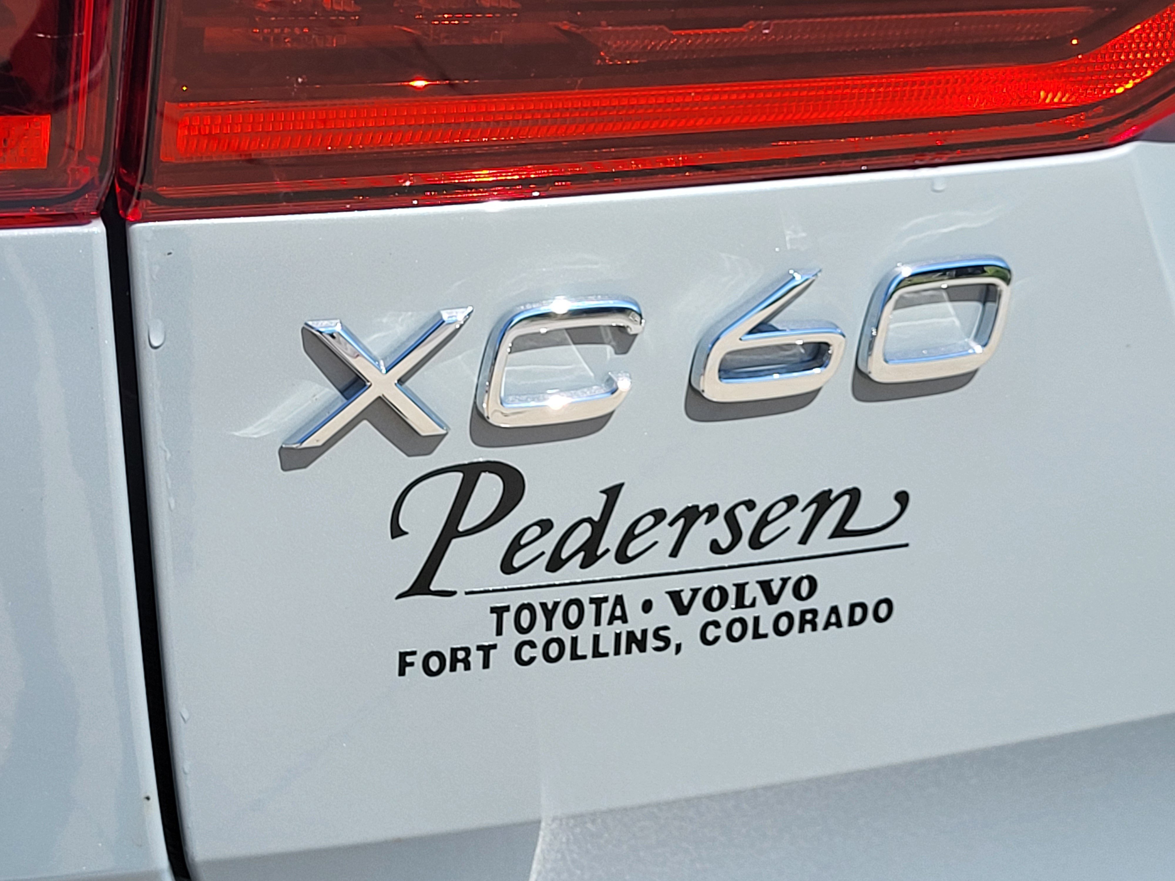 New 2026 Volvo XC60 T8 Core AWD/4WD image 8