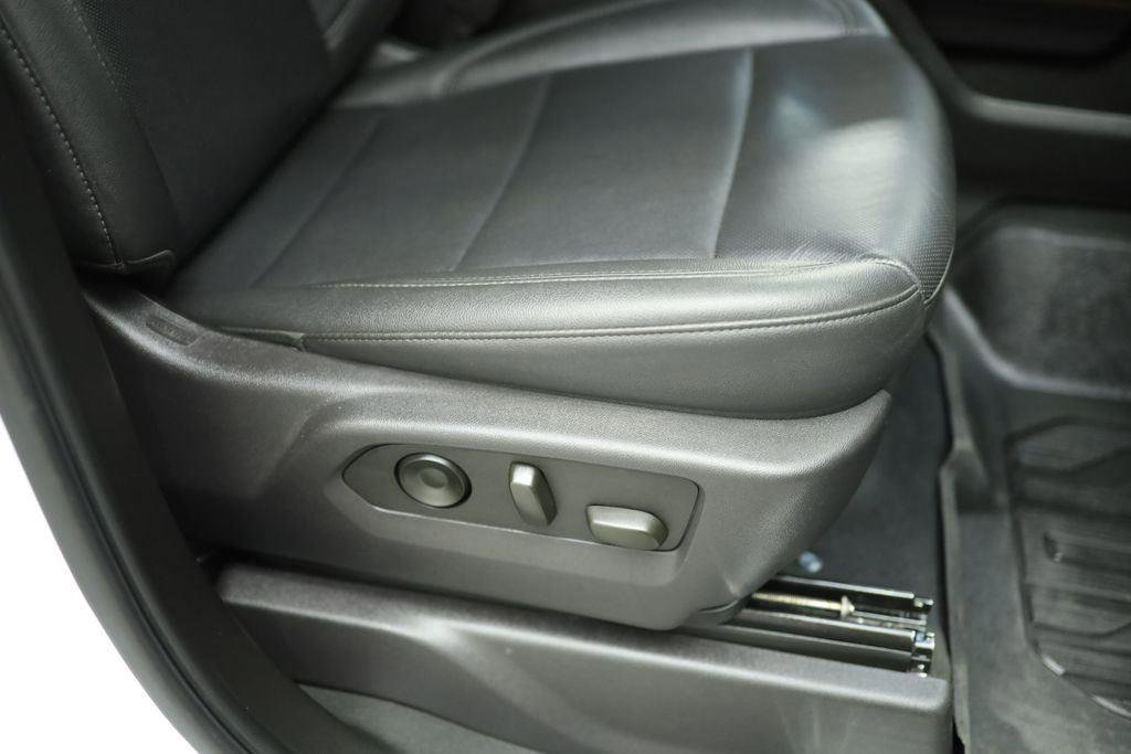 Used 2024 GMC Sierra 3500 SLT image 60