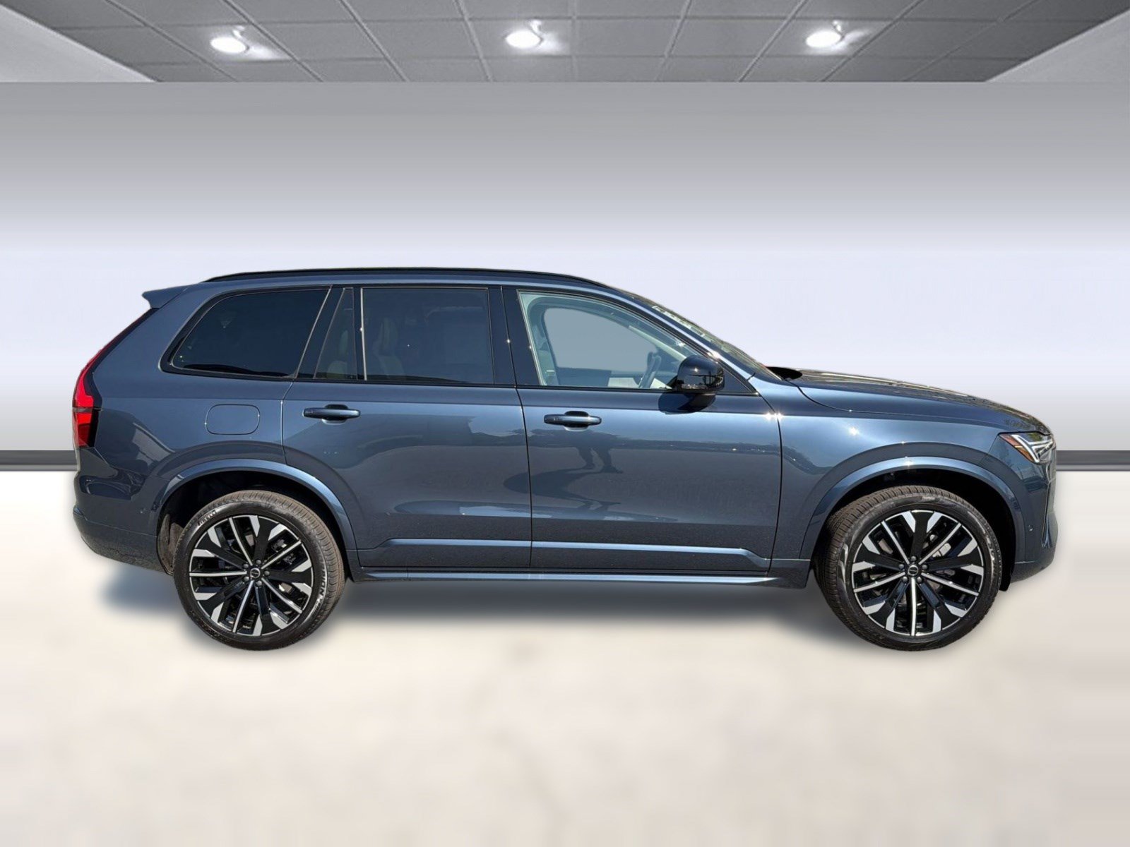 New 2026 Volvo XC90 B6 Ultra w/ Protection Package Premier AWD/4WD image 8