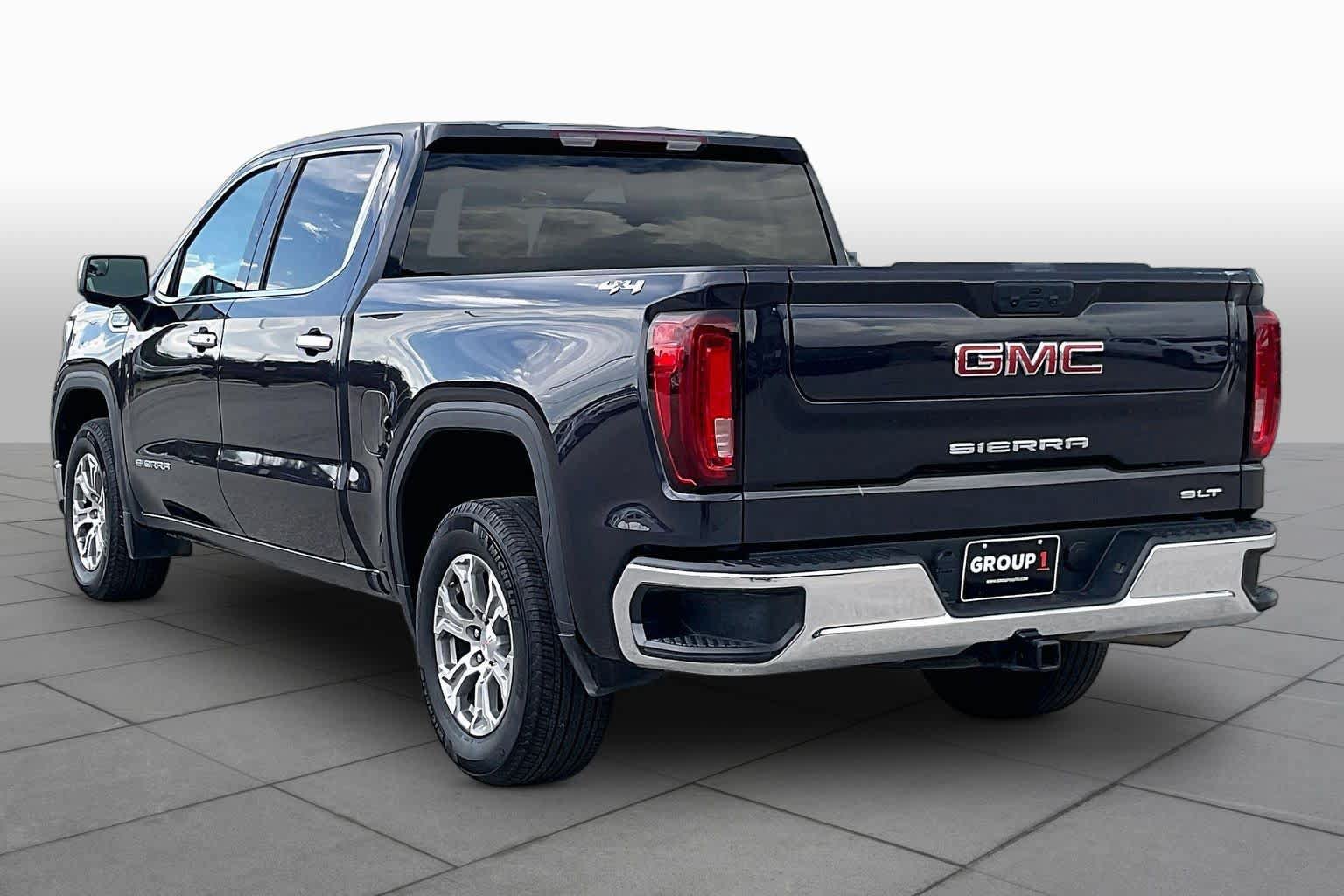 Used 2025 GMC Sierra 1500 SLT AWD/4WD image 11