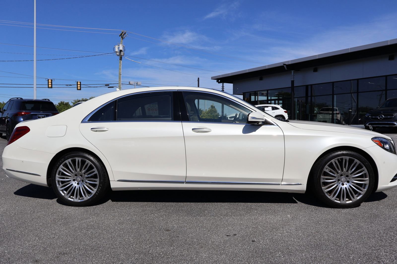 Used 2015 Mercedes-Benz S 550 Sedan image 6