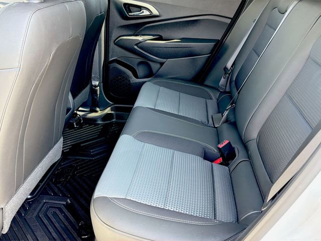 Used 2026 Chevrolet Trax LT w/ Sunroof Package image 20