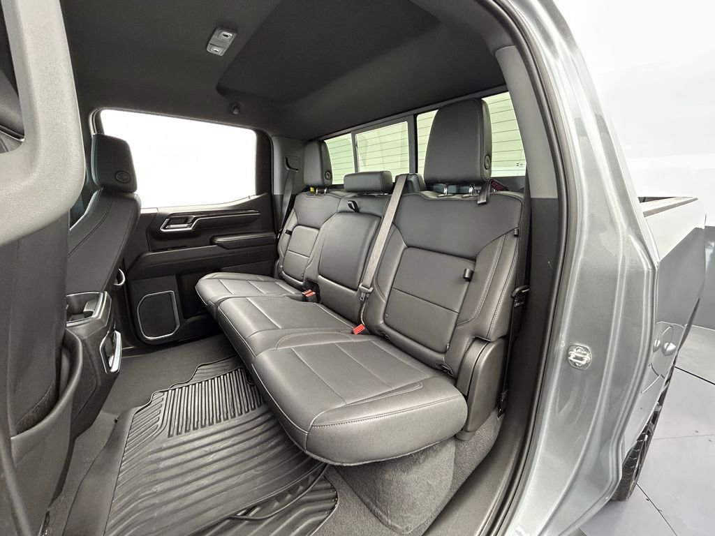 Used 2025 Chevrolet Silverado 1500 LTZ w/ Technology Package RWD image 44