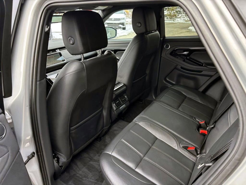 Used 2020 Land Rover Range Rover Evoque SE image 21