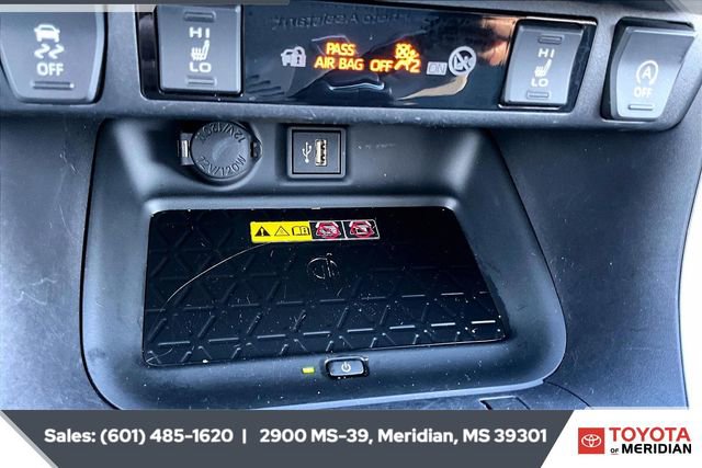 Used 2024 Toyota RAV4 XLE Premium image 22