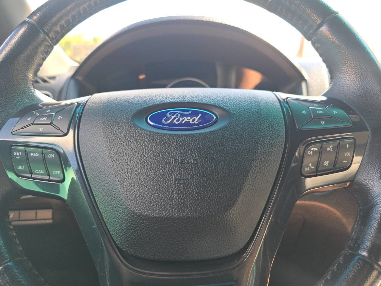 Used 2016 Ford Explorer XLT w/ Equipment Group 202A image 30