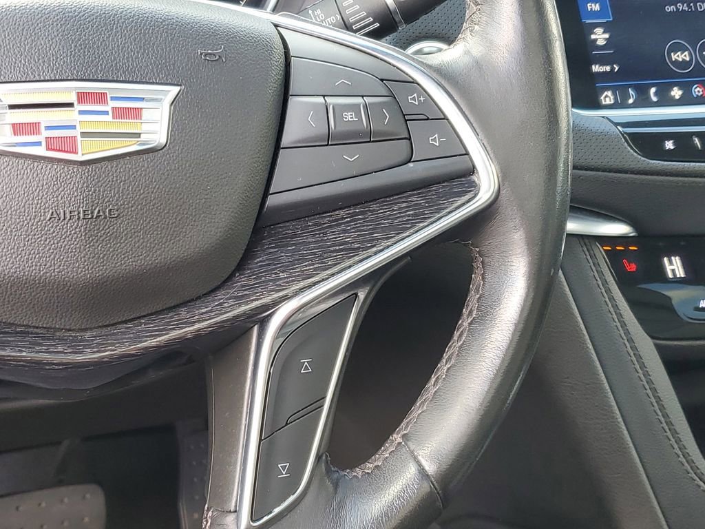 Certified 2022 Cadillac XT5 Premium Luxury image 16
