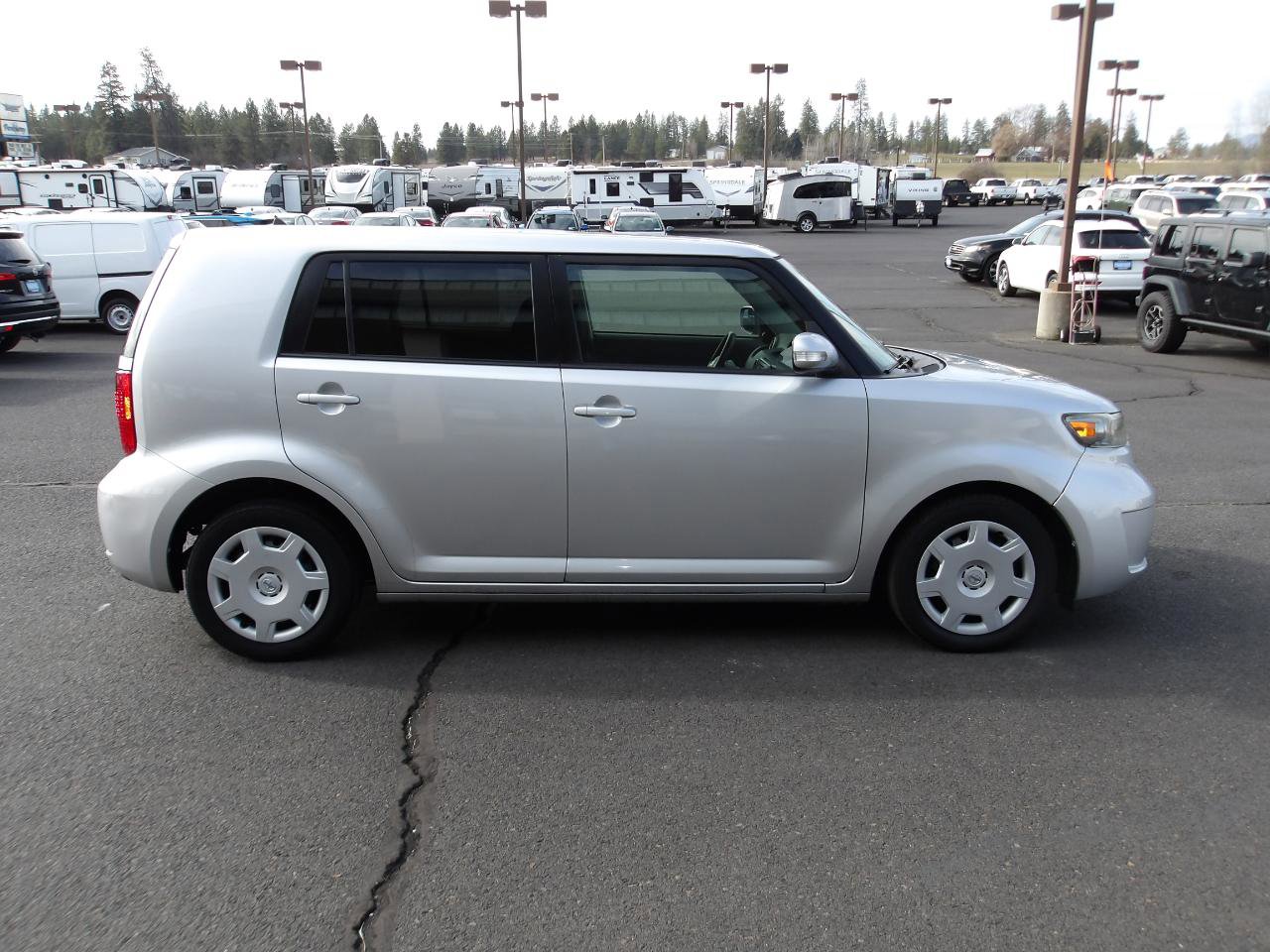 Used 2009 Scion xB image 6