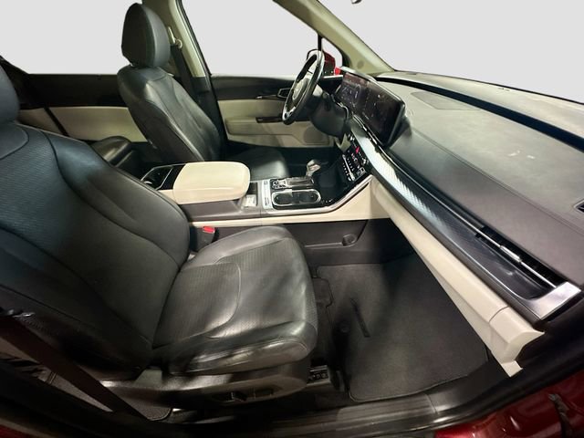 Used 2024 Kia Carnival SX Prestige FWD image 31