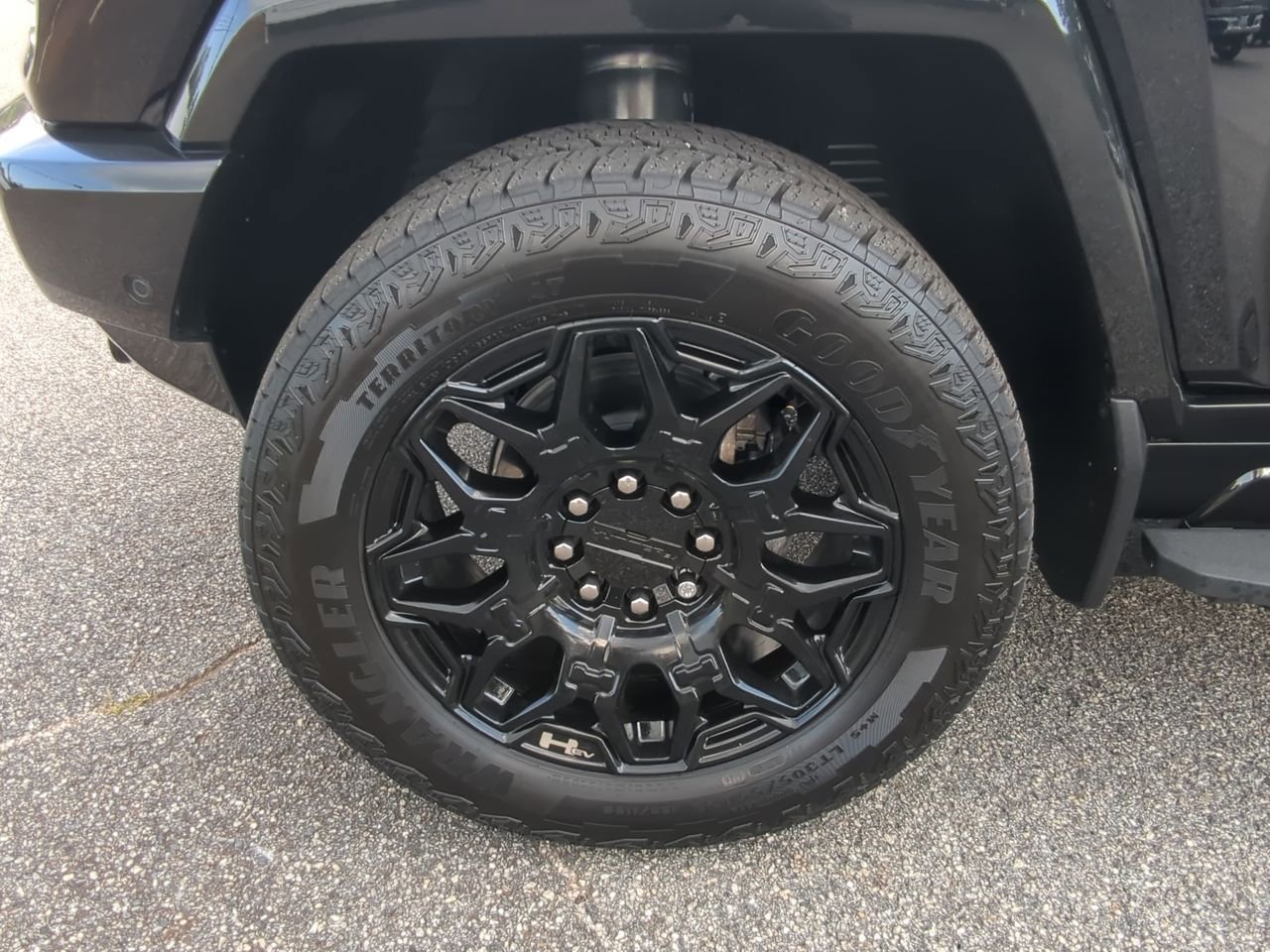 Used 2025 GMC Hummer EV 2X AWD/4WD image 34