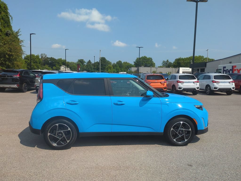 Used 2024 Kia Soul EX FWD image 4