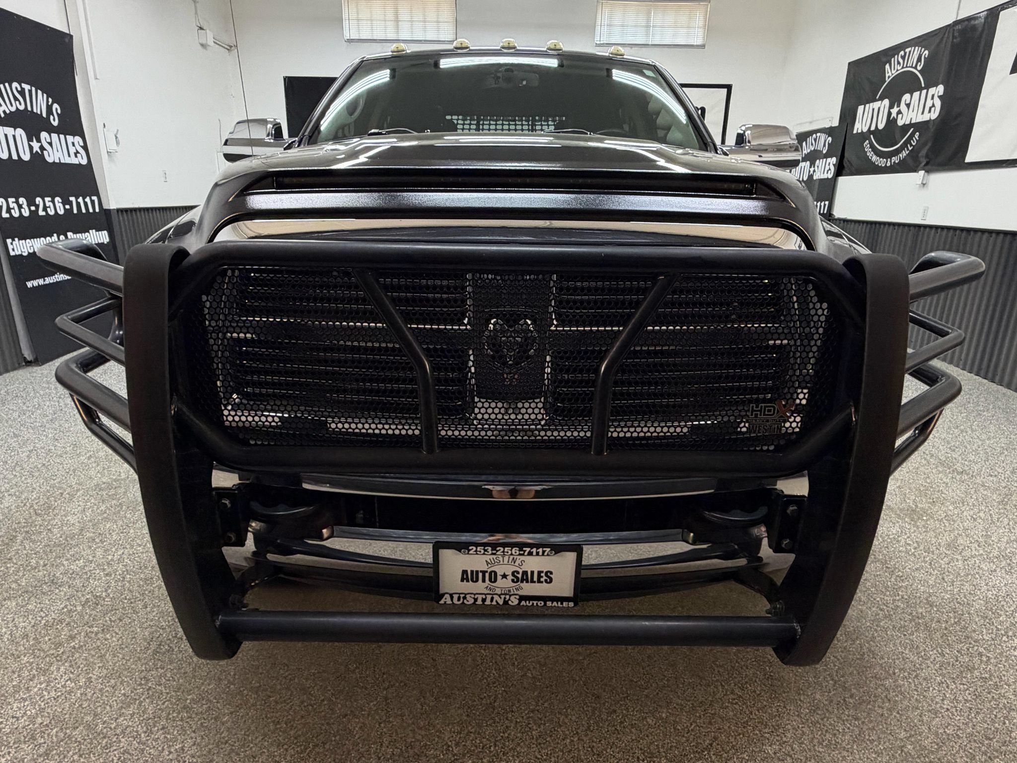 Used 2011 RAM 3500 Laramie AWD/4WD image 5