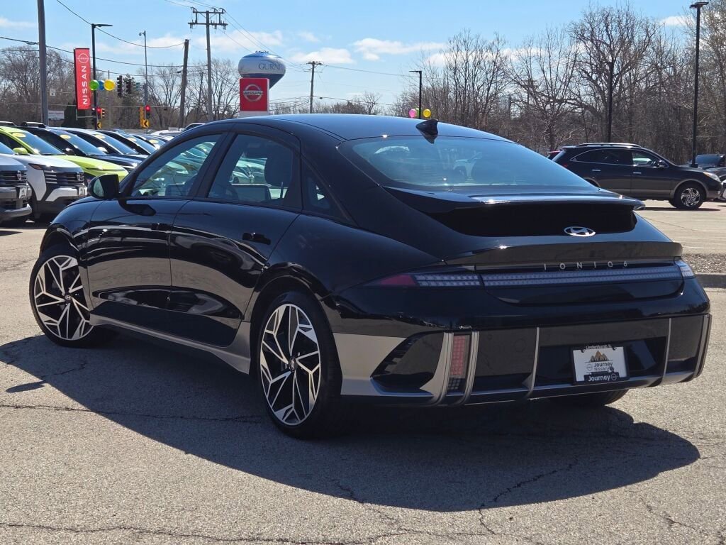 Used 2024 Hyundai Ioniq 6 SEL AWD/4WD image 13