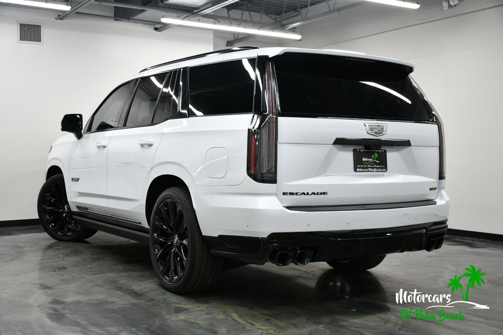 Used 2026 Cadillac Escalade V w/ LPO, ONYX Package image 5