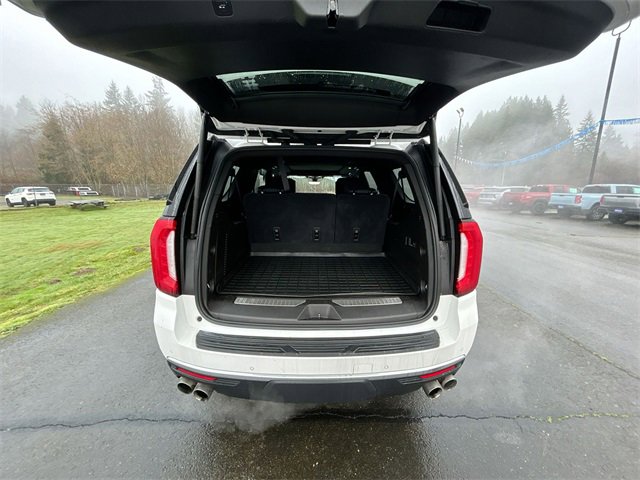 Used 2021 GMC Yukon XL Denali w/ Denali Premium Package image 26