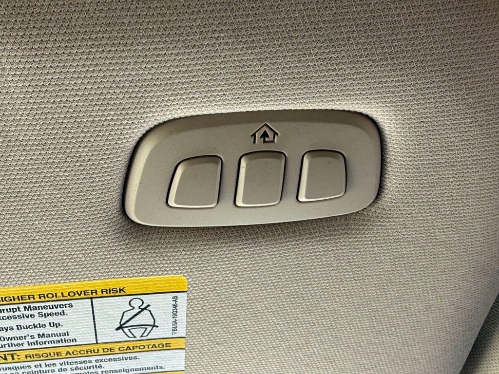 Used 2023 Lincoln Navigator Reserve AWD/4WD image 30