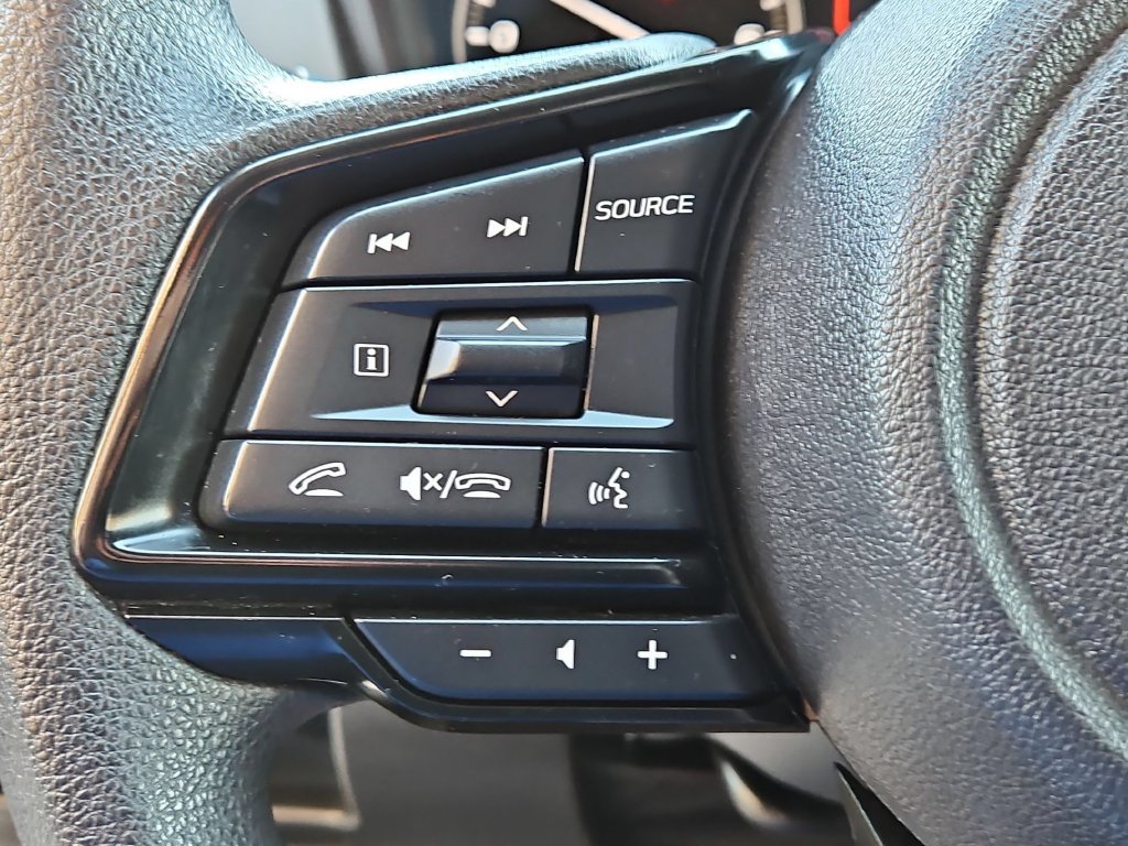 Used 2025 Subaru Crosstrek 2.5i Premium AWD/4WD image 21