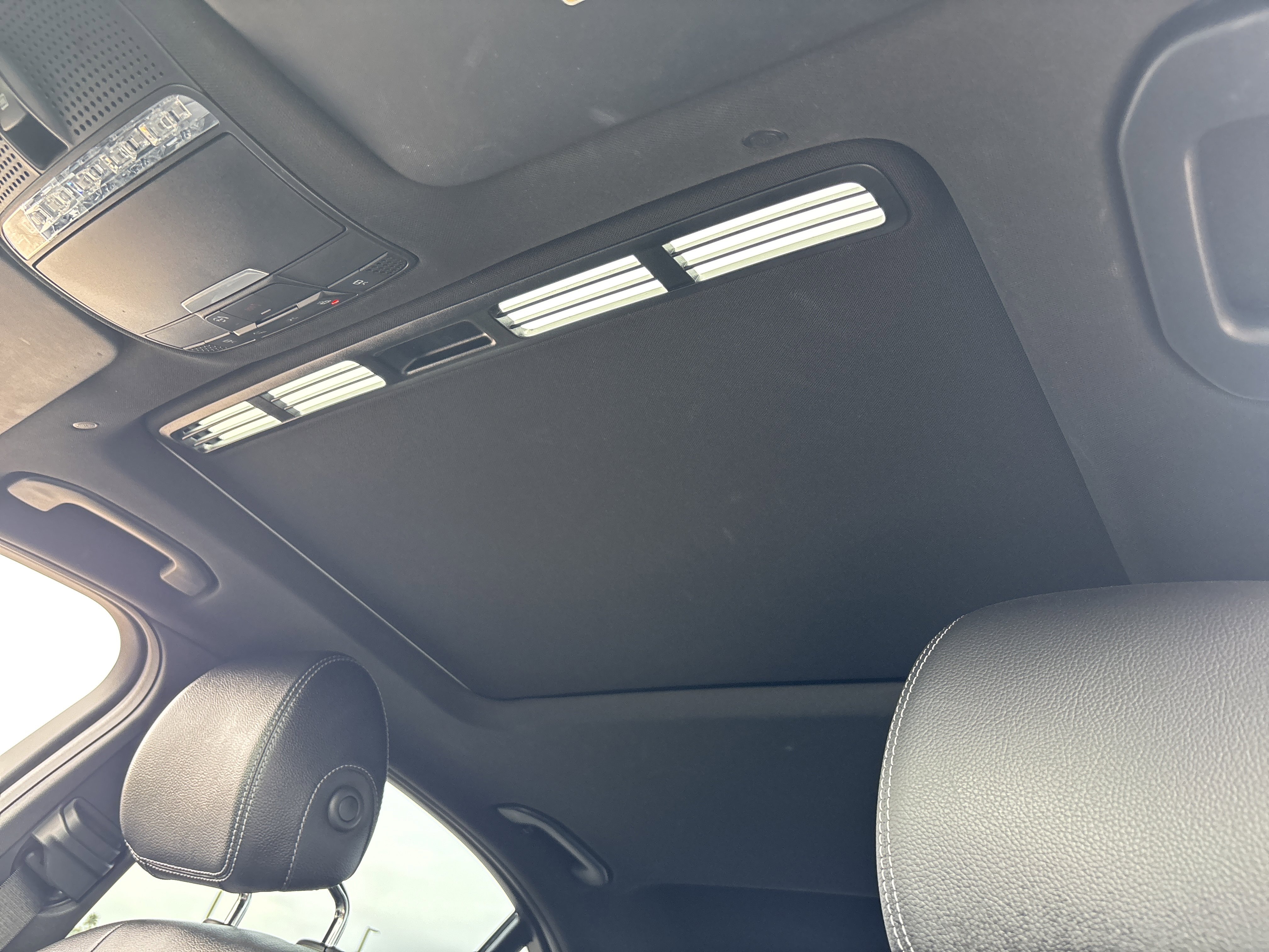 Used 2021 Mercedes-Benz C 300 Sedan image 17