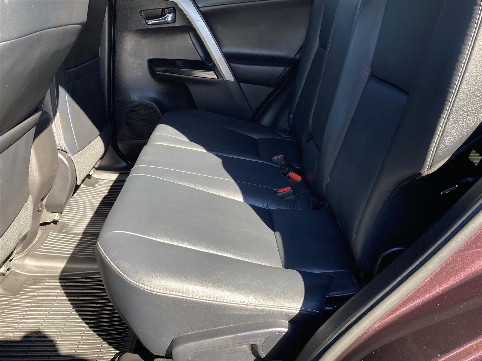 Used 2017 Toyota RAV4 Limited image 30