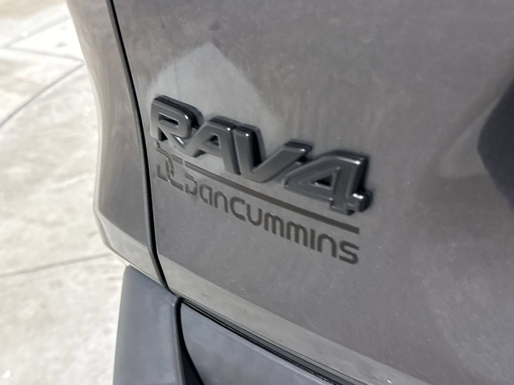 Used 2022 Toyota RAV4 LE FWD image 25