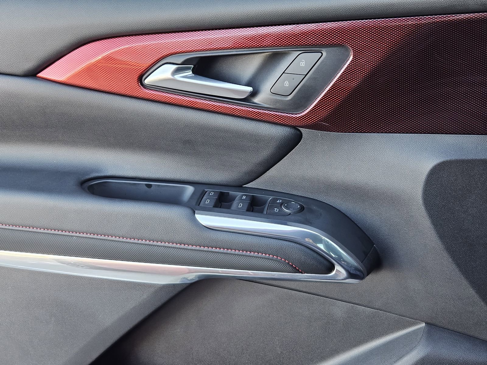 Certified 2025 Chevrolet Traverse Z71 w/ Driver Confidence Package image 28