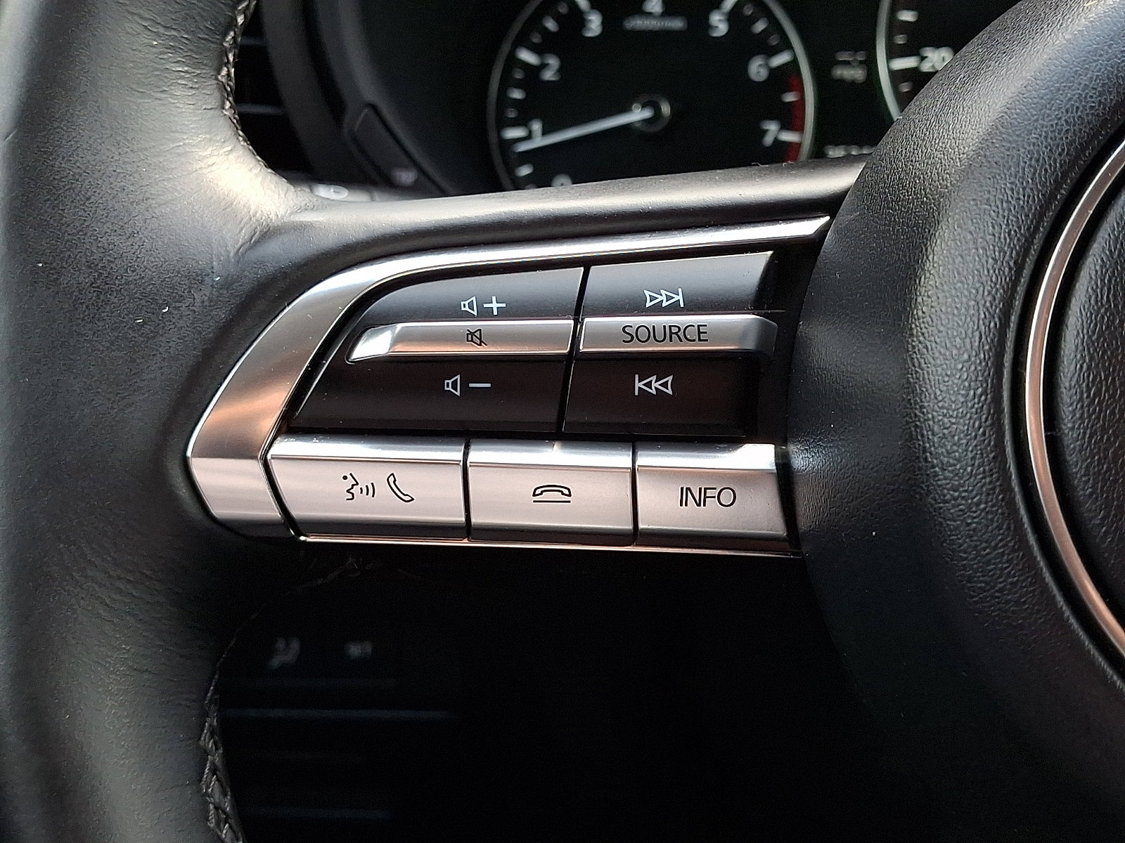 Certified 2023 MAZDA MAZDA3 2.5 Turbo Sedan w/Premium Plus AWD/4WD image 25