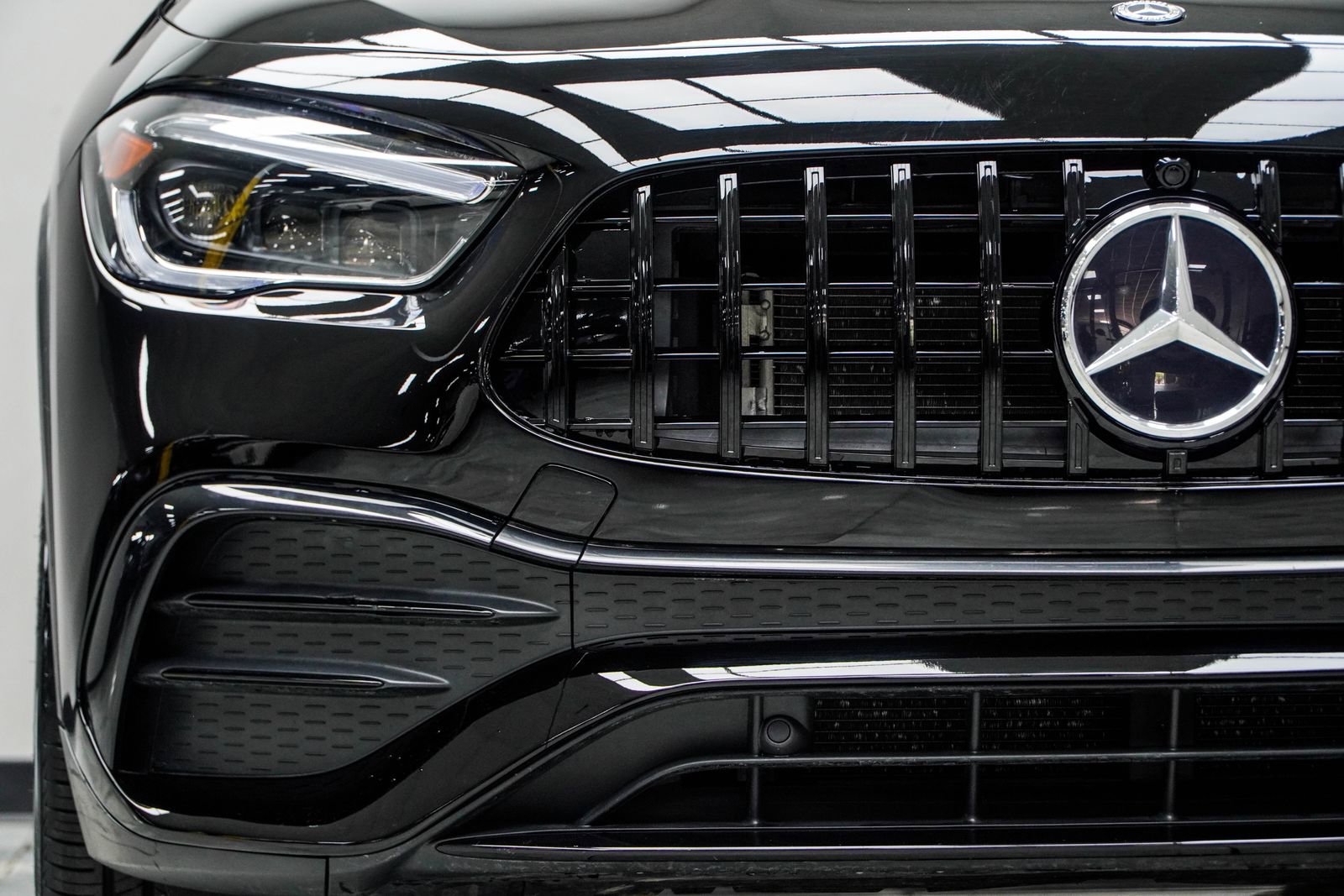 Used 2022 Mercedes-Benz GLA 35 AMG 4MATIC image 10