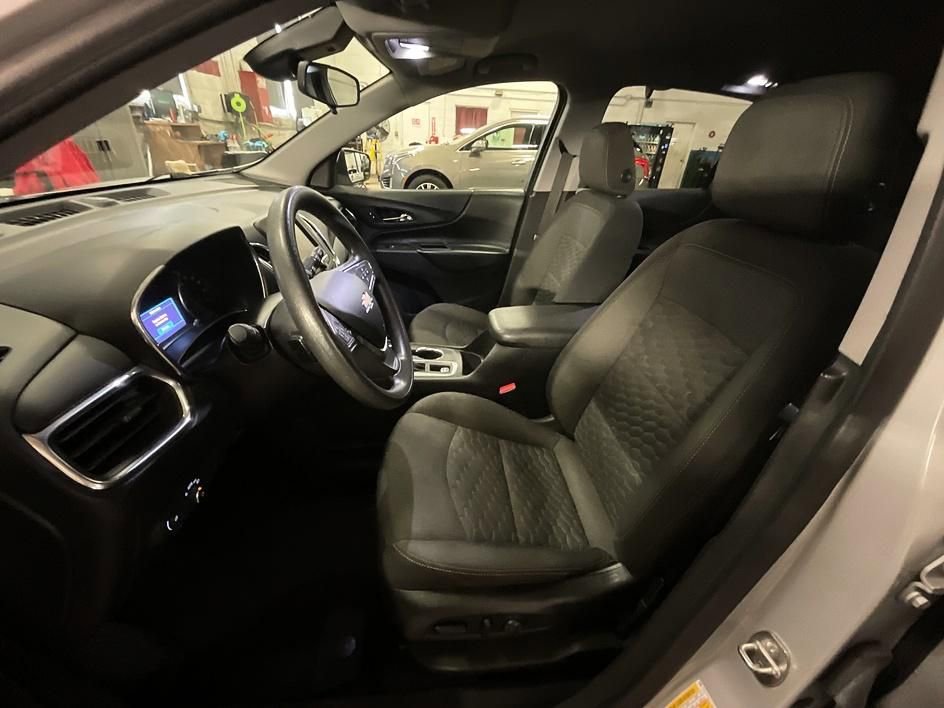 Used 2020 Chevrolet Equinox LT image 4