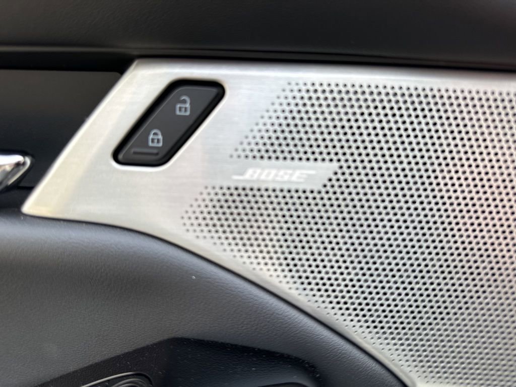 New 2026 MAZDA MAZDA3 Hatchback w/Premium Plus Pkg image 30