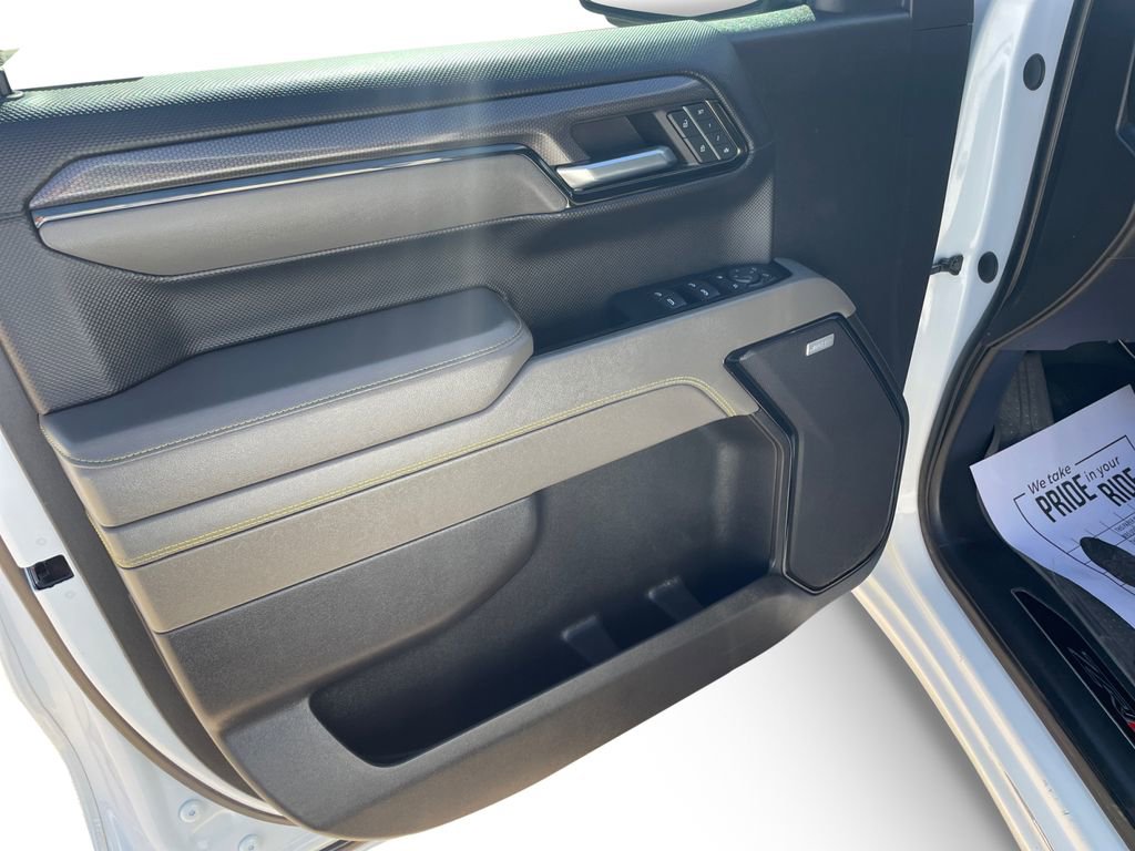 Used 2024 Chevrolet Silverado 1500 ZR2 image 11