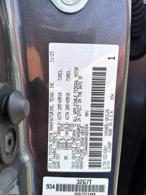 Used 2024 Toyota Sequoia TRD Pro AWD/4WD image 30