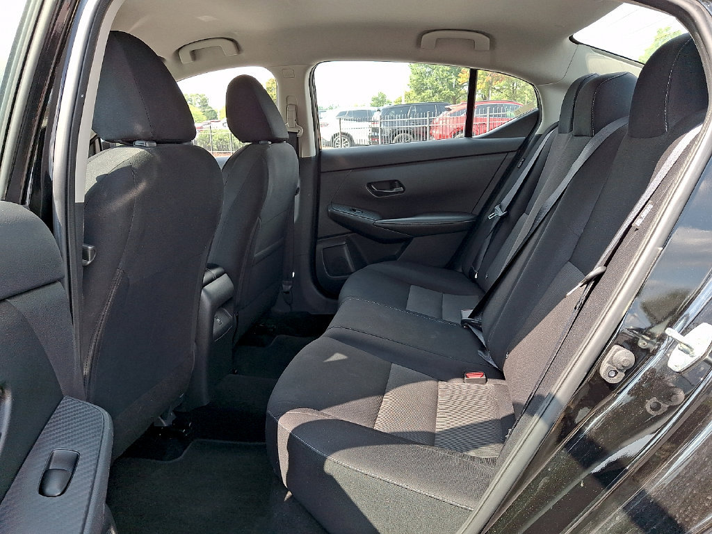 Used 2025 Nissan Sentra SV w/ All-Weather Package FWD image 10