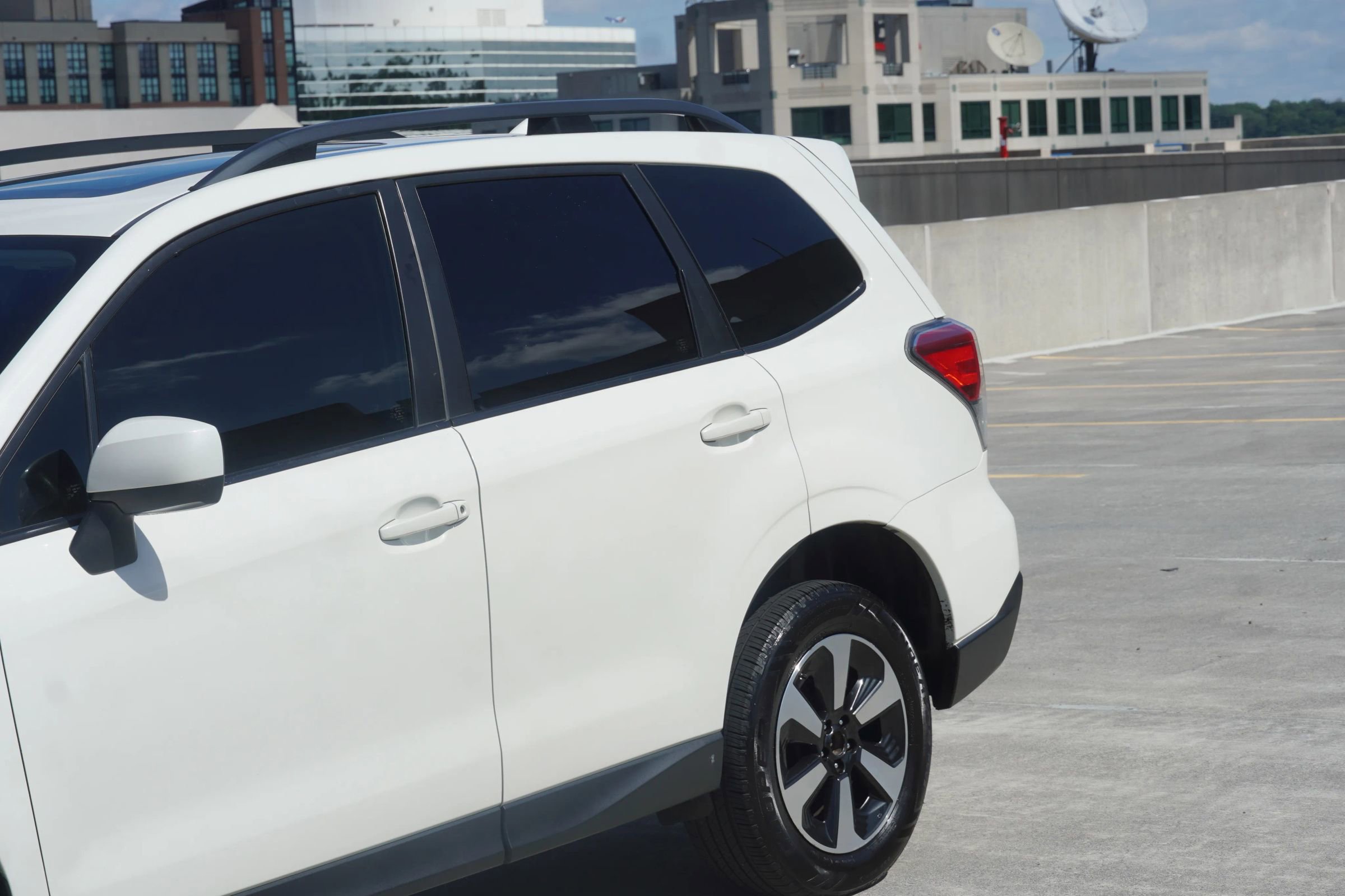 Used 2017 Subaru Forester 2.5i Premium w/ All-Weather Package image 18