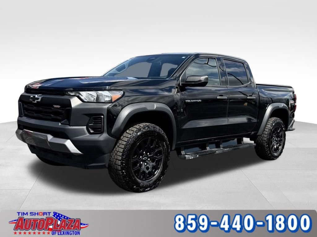 Used 2024 Chevrolet Colorado Trail Boss w/ Advanced Trailering Package AWD/4WD image 1