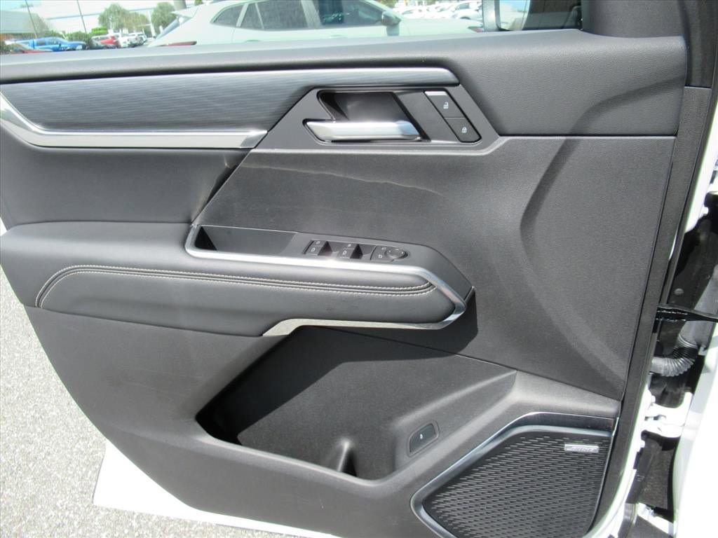 Used 2025 GMC Acadia Elevation FWD image 21