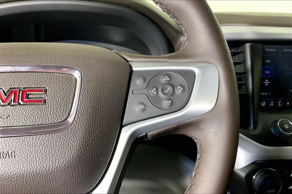 Used 2023 GMC Acadia SLT w/ Preferred Package FWD image 26