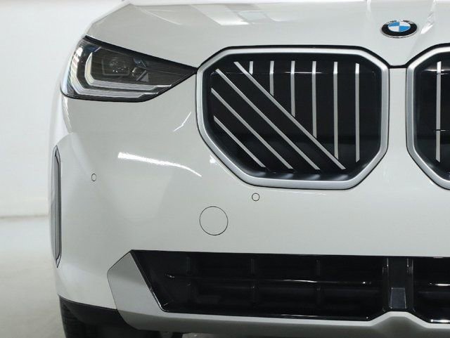 Used 2025 BMW X3 xDrive30i w/ Convenience Package image 6