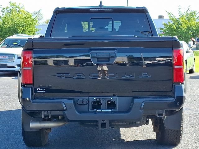 Used 2024 Toyota Tacoma TRD Off-Road w/ TRD Off Road Upgrade Package AWD/4WD image 8