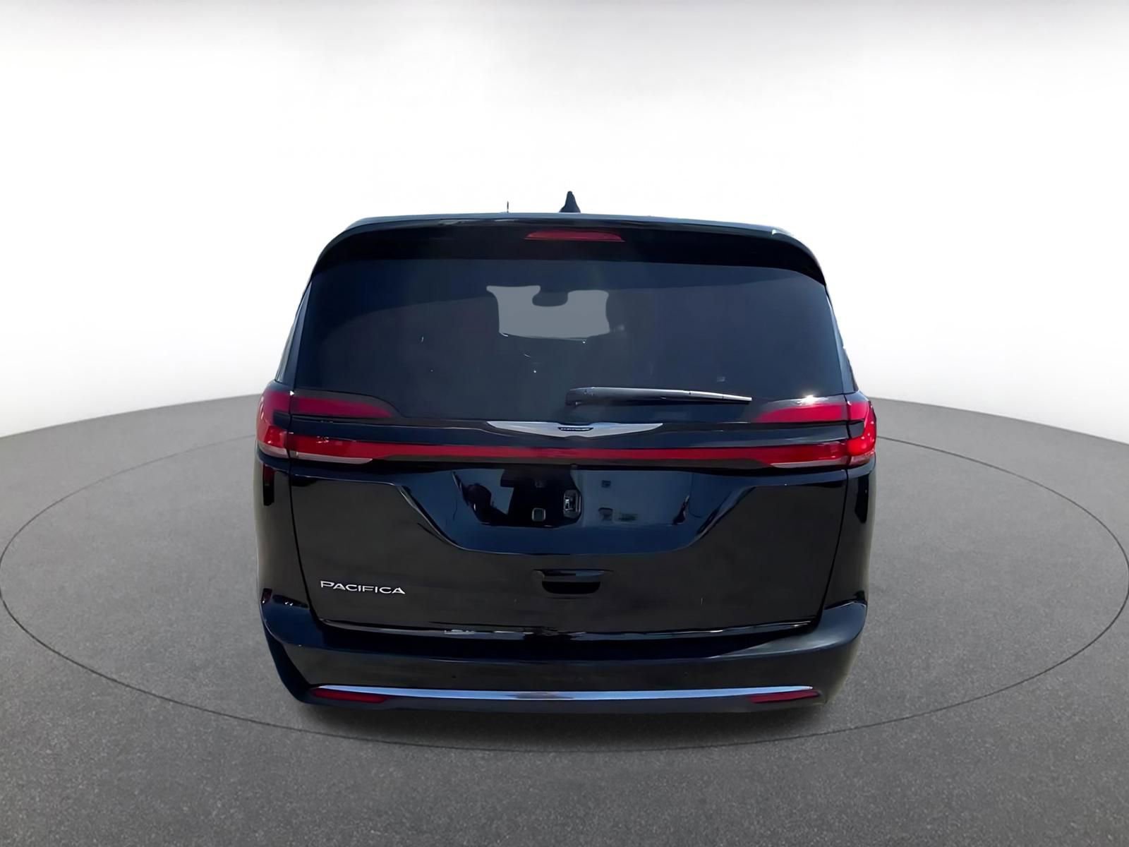 Used 2025 Kia Sportage LX image 12