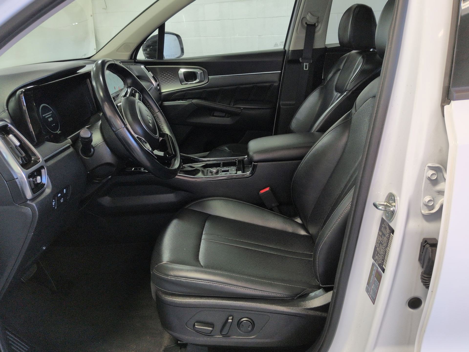 Used 2023 Kia Sorento SX image 18